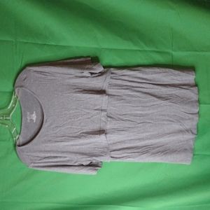 A:glow maternity shirt size XXL gray color